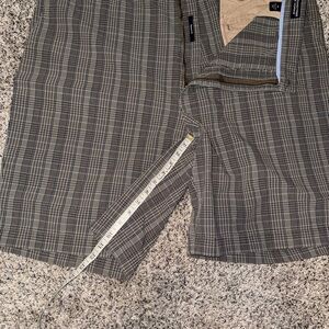Roundtree & Yorke Gray Flat Front Shorts